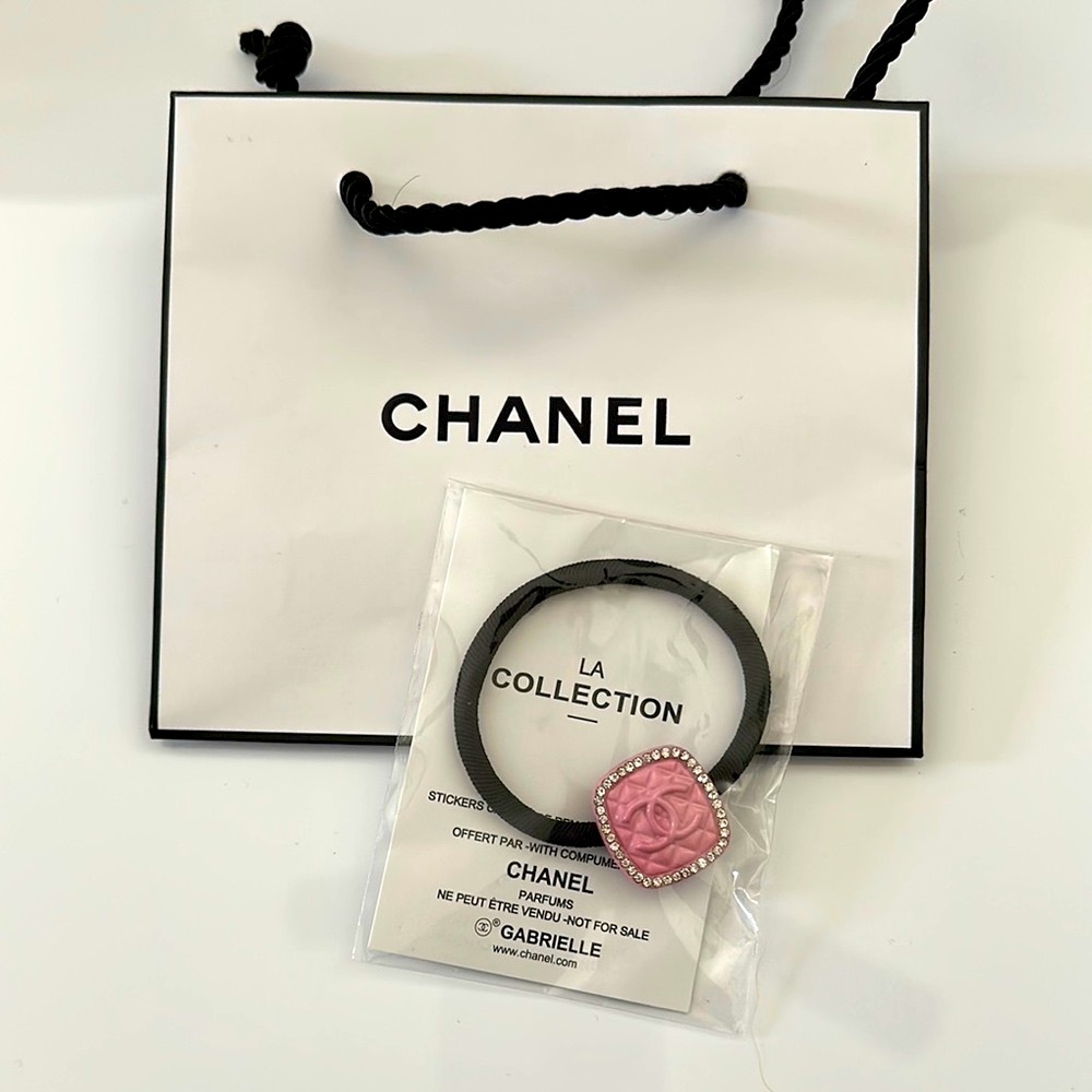 NWT 💕Chanel Beauty 💕 Hair Tie